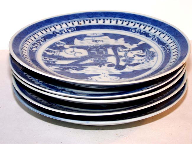 A set of Five Chinese Export Porcelain 'Nanking' Pattern Saucers circa 1830